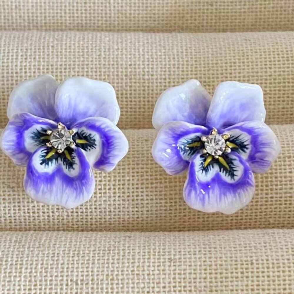 LES NEREIDEDES STUD EARRING